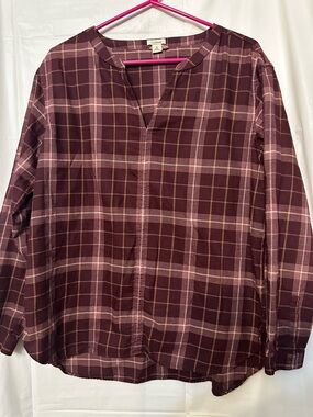 L.L Bean long sleeve plaid blouse. Womenās size Medium